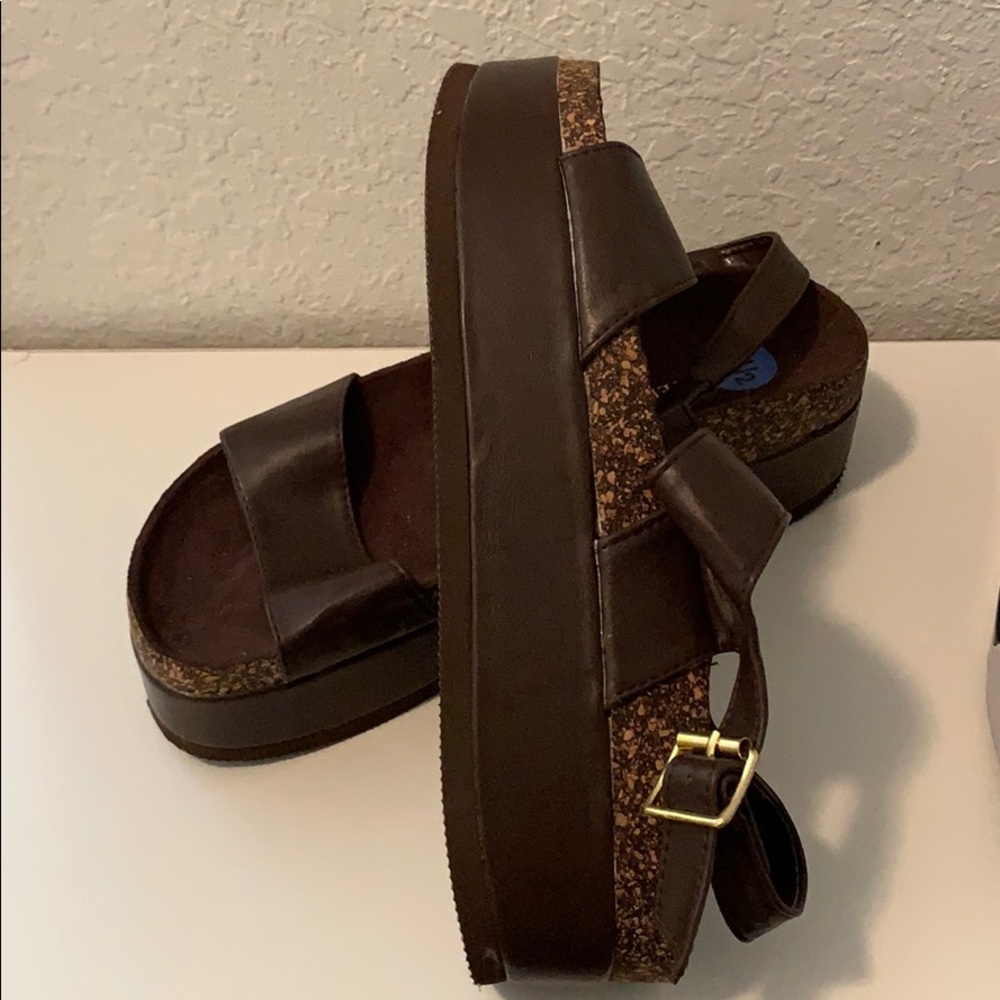 Sandals - Picture 2 of 2